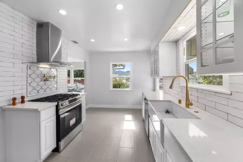 Kitchen - 315 1st Street St, Fillmore, CA 93015 photo 3 of 7
