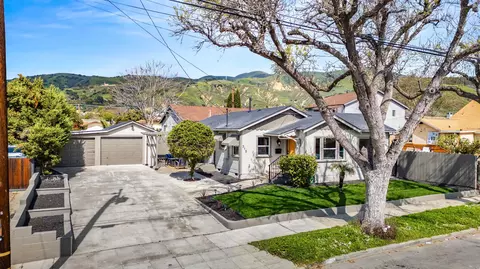 Exterior - 315 1st Street St, Fillmore, CA 93015 photo 4 of 8