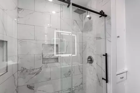 Bath - 315 1st Street St, Fillmore, CA 93015 photo 2 of 3