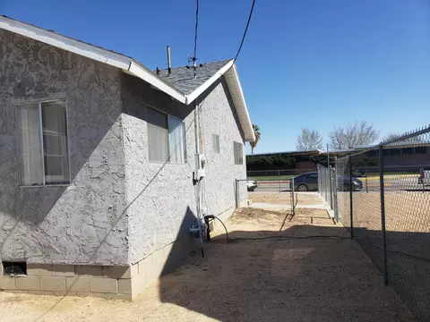 Exterior - 15845 15855 O St, Mojave, CA 93501 photo 4 of 5