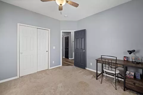 Bedroom - 19150 Quail Dr, Tehachapi, CA 93561 photo 4 of 6