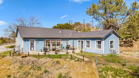 Exterior - 19150 Quail Dr, Tehachapi, CA 93561 photo 3 of 8