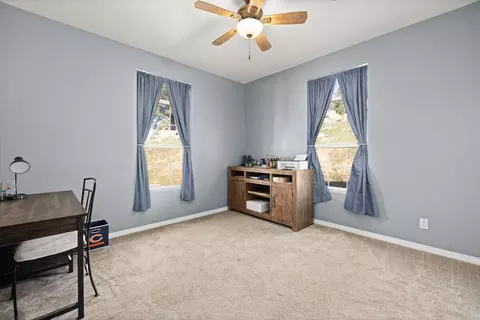 Bedroom - 19150 Quail Dr, Tehachapi, CA 93561 photo 3 of 6
