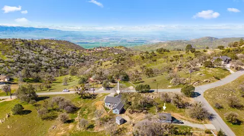 View/Area - 19150 Quail Dr, Tehachapi, CA 93561 photo 5 of 7