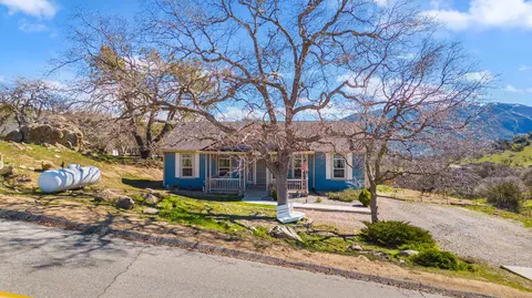 Exterior - 19150 Quail Dr, Tehachapi, CA 93561 photo 7 of 8