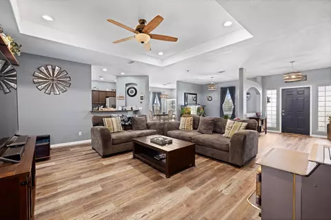 Living - 19150 Quail Dr, Tehachapi, CA 93561 photo 1 of 5