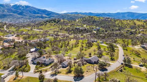 View/Area - 19150 Quail Dr, Tehachapi, CA 93561 photo 6 of 7