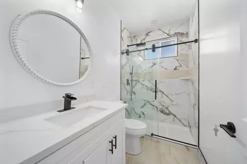 Bath - 37954 100th St E St E, Littlerock, CA 93543 photo 1 of 2
