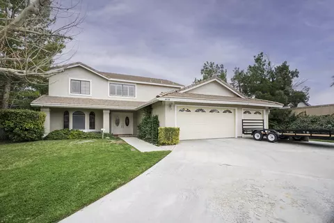 44118 Fine Cir W, Lancaster, CA 93536