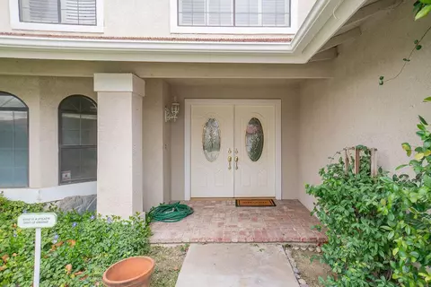 Exterior - 44118 Fine Cir W, Lancaster, CA 93536 photo 2 of 3