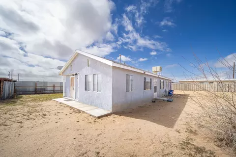 26850 N Hampton Rd, Boron, CA 93516 photo 2