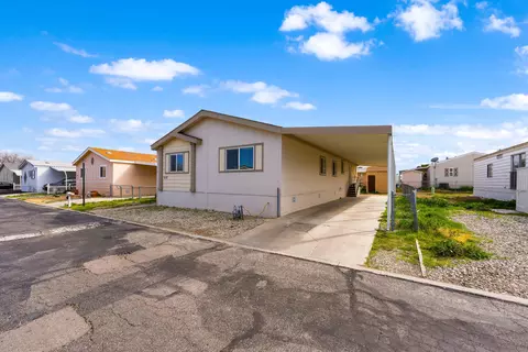 2112 Windflow Dr #67, Rosamond, CA 93560