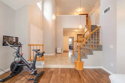 Entry Way - 3446 Bromley Ct, Palmdale, CA 93551 photo 2 of 5
