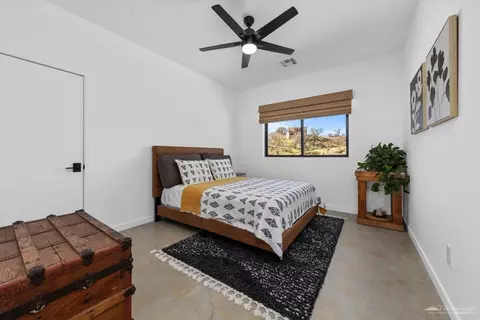 Bedroom - 28901 Augusta Way, Tehachapi, CA 93561 photo 4 of 9