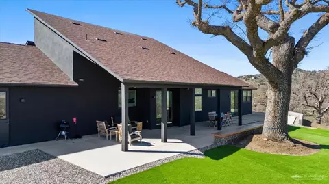 Exterior - 28901 Augusta Way, Tehachapi, CA 93561 photo 5 of 14