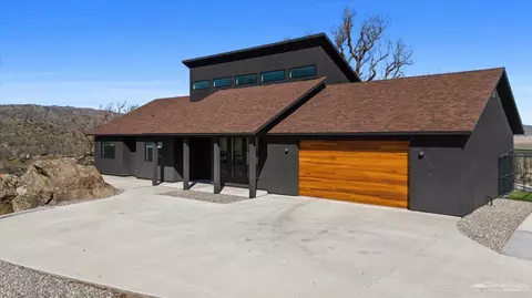 Exterior - 28901 Augusta Way, Tehachapi, CA 93561 photo 9 of 14