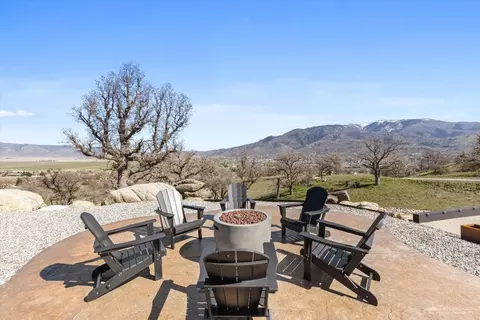 Exterior - 28901 Augusta Way, Tehachapi, CA 93561 photo 14 of 14