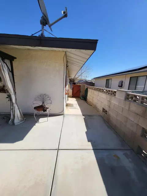 25813 Cherryhill Dr, Boron, CA 93516 photo 50