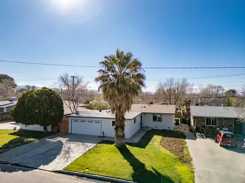 44031 Heaton Ave, Lancaster, CA 93534