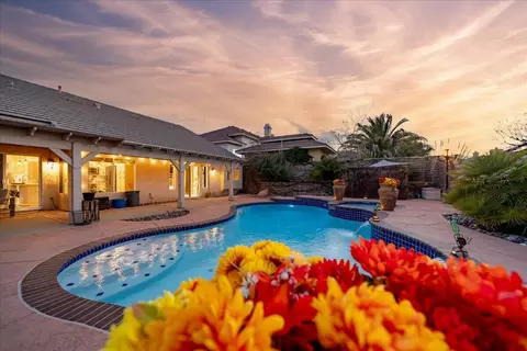 7309 Round Hill Dr, Lancaster, CA 93536