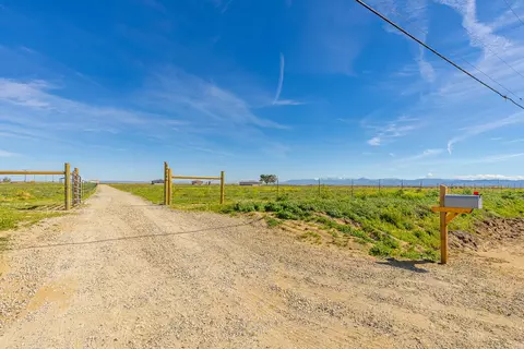 View/Area - 49046 70th St W, Lancaster, CA 93536 photo 6 of 6