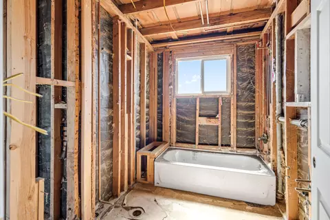 Bath - 49046 70th St W, Lancaster, CA 93536 photo 1 of 1