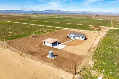 View/Area - 49046 70th St W, Lancaster, CA 93536 photo 4 of 6