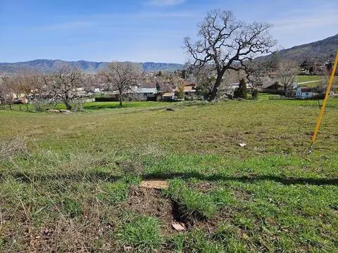 Carry Back Ct, Tehachapi, CA 93561