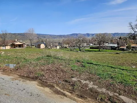 Carry Back Ct, Tehachapi, CA 93561 photo 3