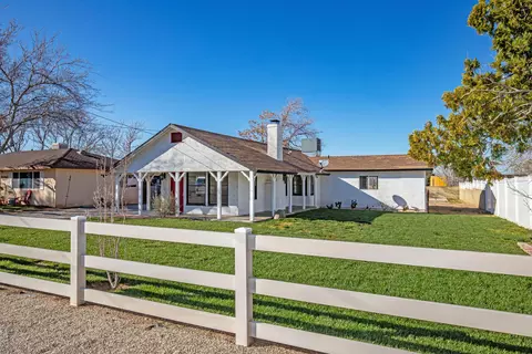 5069 Avenue M-4 W, Lancaster, CA 93536