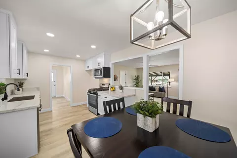 Kitchen - 913 Beech St, Tehachapi, CA 93561 photo 5 of 5