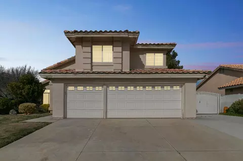 2557 Overland Ave, Lancaster, CA 93536