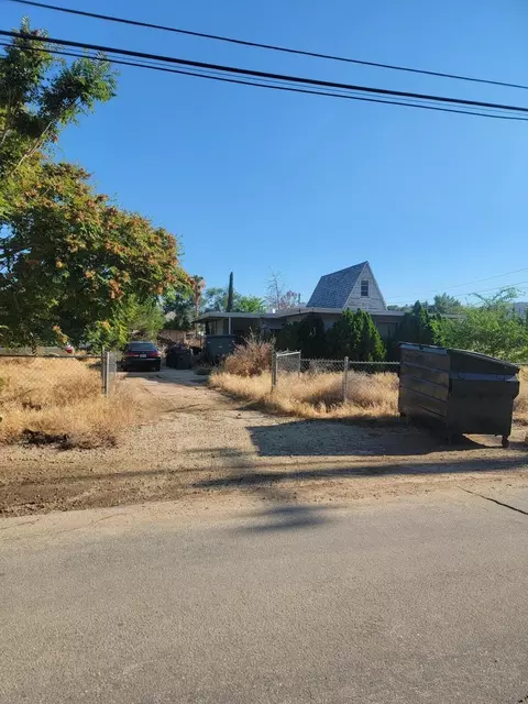 4518 M4 W, Lancaster, CA 93536