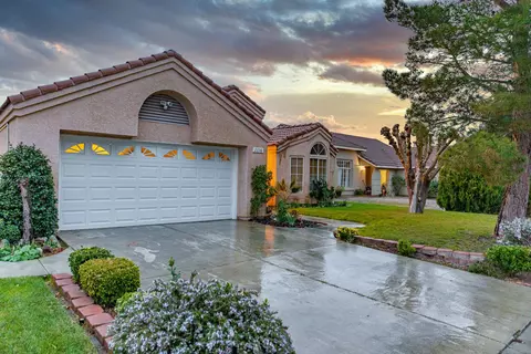 1116 Fairwind Ave, Rosamond, CA 93560