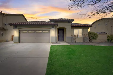 43658 Dana Dr, Lancaster, CA 93535