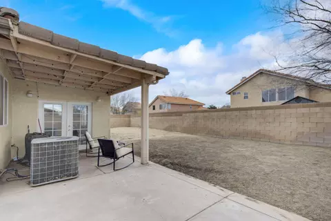 Exterior - 43658 Dana Dr, Lancaster, CA 93535 photo 6 of 7