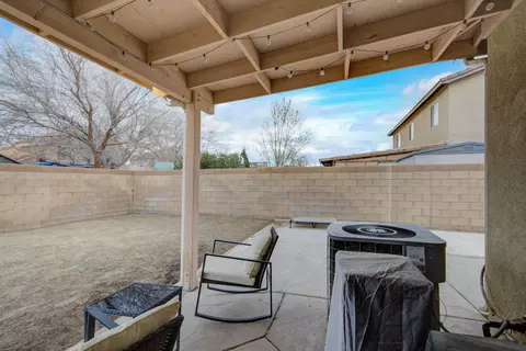 Exterior - 43658 Dana Dr, Lancaster, CA 93535 photo 5 of 7