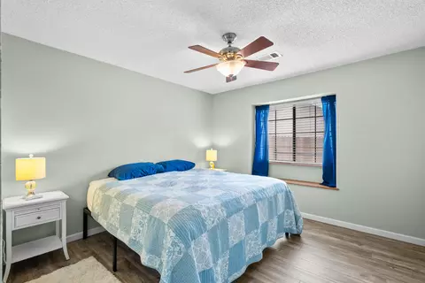 Bedroom - 22651 Lake Dr, Tehachapi, CA 93561 photo 1 of 12