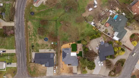 View/Area - 22651 Lake Dr, Tehachapi, CA 93561 photo 5 of 5