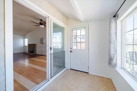 Entry Way - 2303 Edam St, Lancaster, CA 93536 photo 2 of 2
