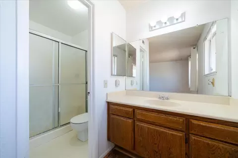 Bath - 2303 Edam St, Lancaster, CA 93536 photo 2 of 2