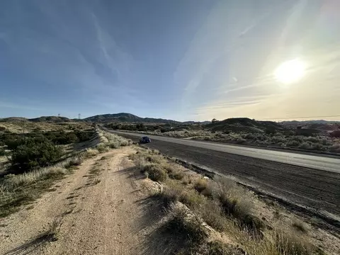 47 Th 47th St E Vic V2 E, Palmdale, CA 93550