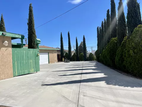 Exterior - 3192 Melton Dr, Mojave, CA 93501 photo 5 of 8