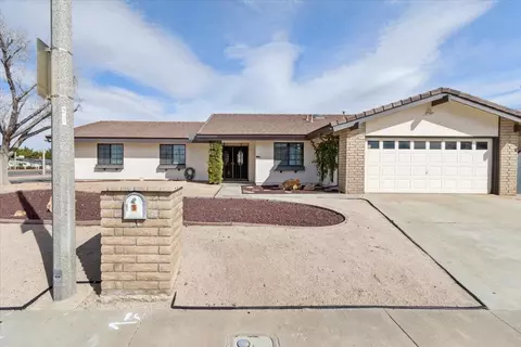 43920 Fabrik Avenue Ave, Lancaster, CA 93536