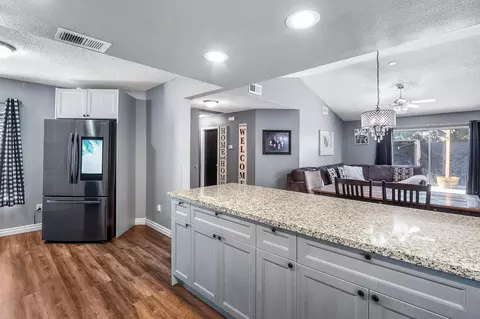 745 Trixis Ave, Lancaster, CA 93534 photo 9