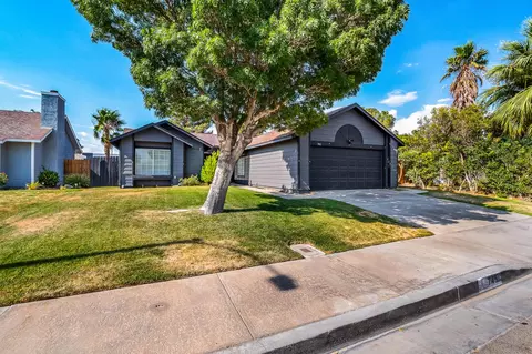 745 Trixis Ave, Lancaster, CA 93534 photo 17