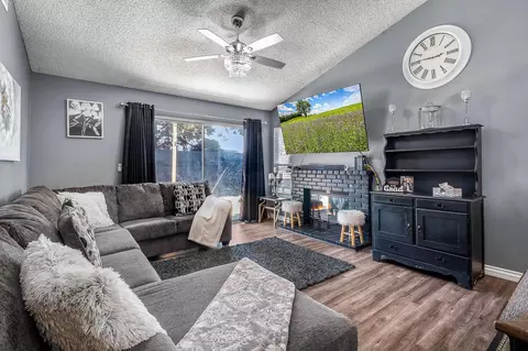 745 Trixis Ave, Lancaster, CA 93534 photo 4