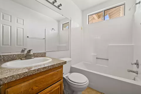 Bath - 43857 5th St E, Lancaster, CA 93535 photo 1 of 3