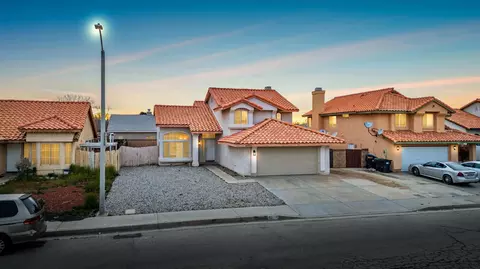 Exterior - 43857 5th St E, Lancaster, CA 93535 photo 3 of 3