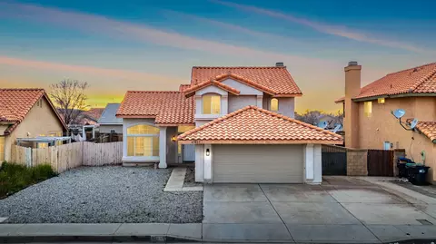 43857 5th St E, Lancaster, CA 93535
